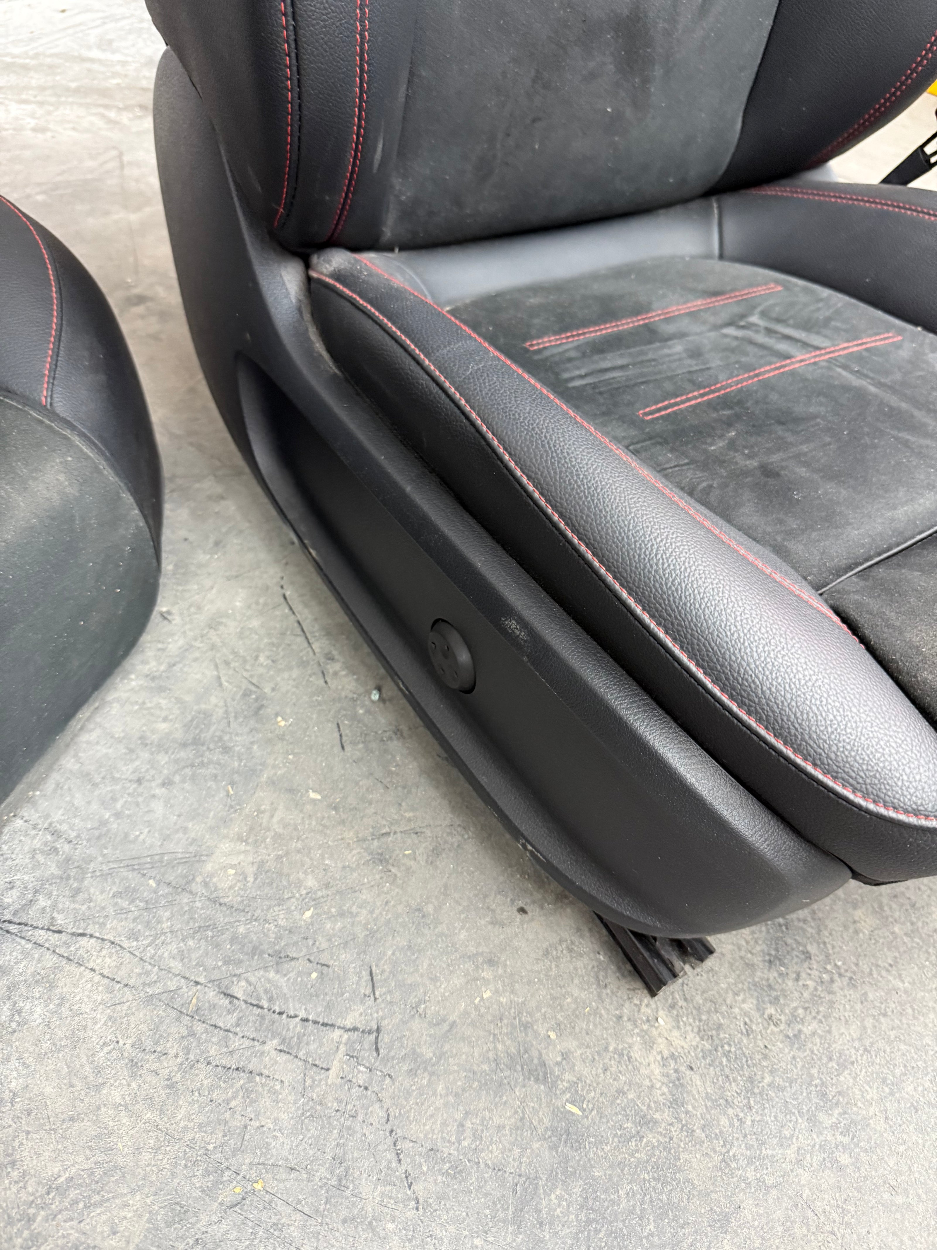 Tappezzeria completa mercedes-benz cla amg 35 2022