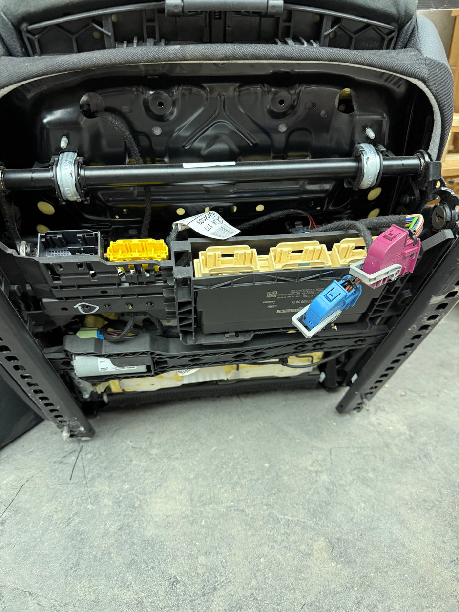Tappezzeria completa mercedes-benz cla amg 35 2022