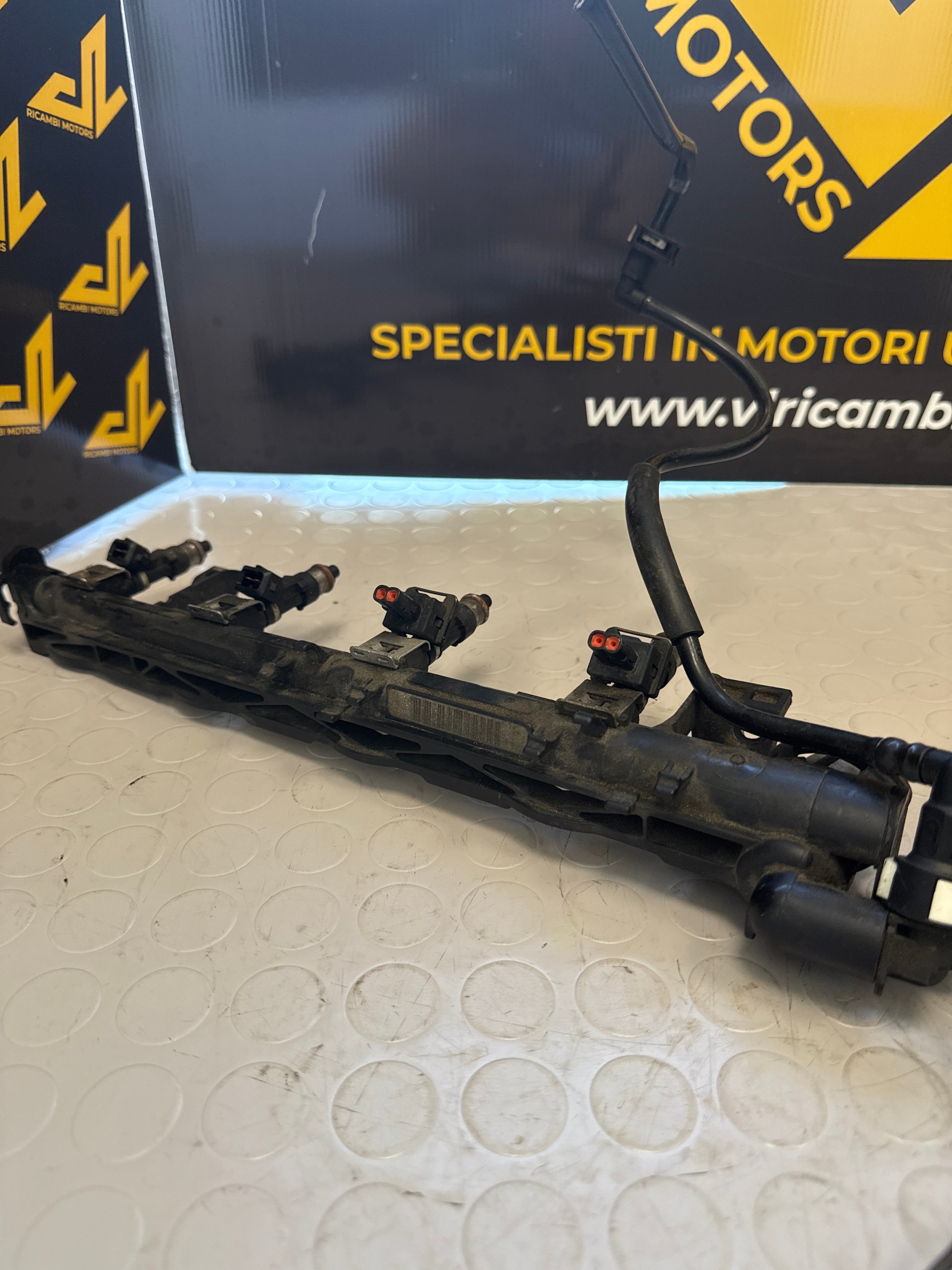 Ford FOCUS C-MAX 5M5G9H487BA 1.6 74 KW 100 CV Système d'injection essence 09-2006