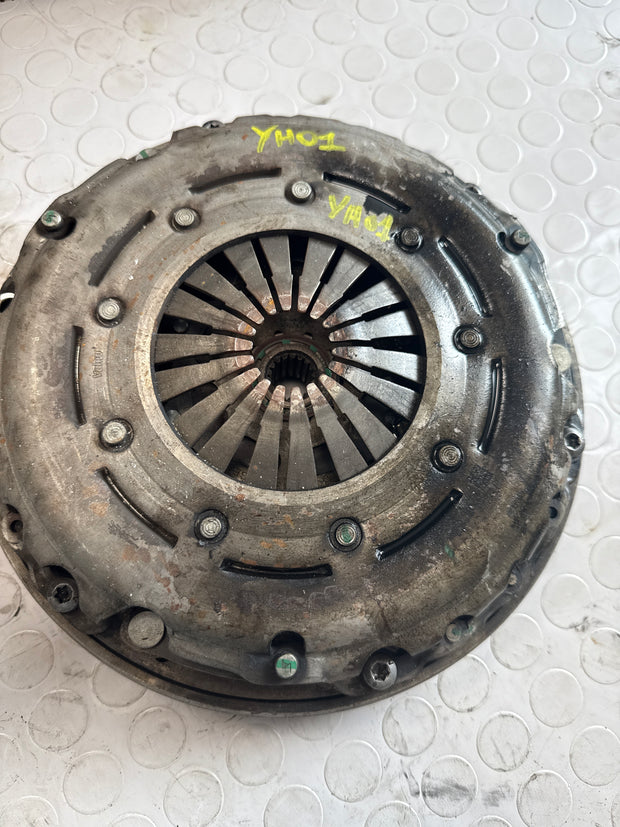 Kit Frezione e volano Peugeot 1.5 diesel yh01 2019