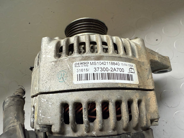 Alternateur HYUNDAI Tucson série 37300-2A700 diesel 2000 (04/09)