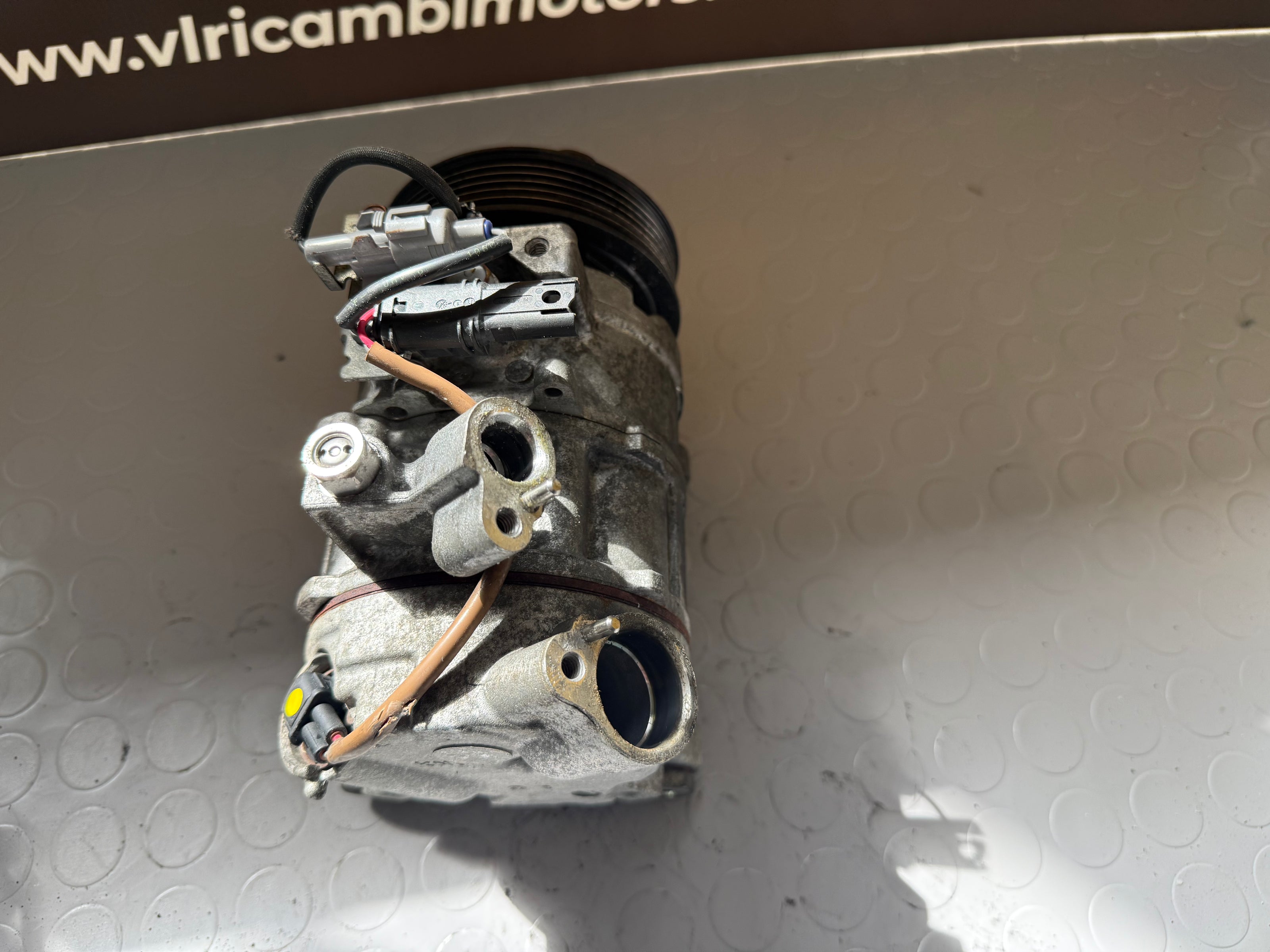 Compresseur de climatisation 6SBU14A GE447260 pour BMW Série 1/3/5 X1 Z4