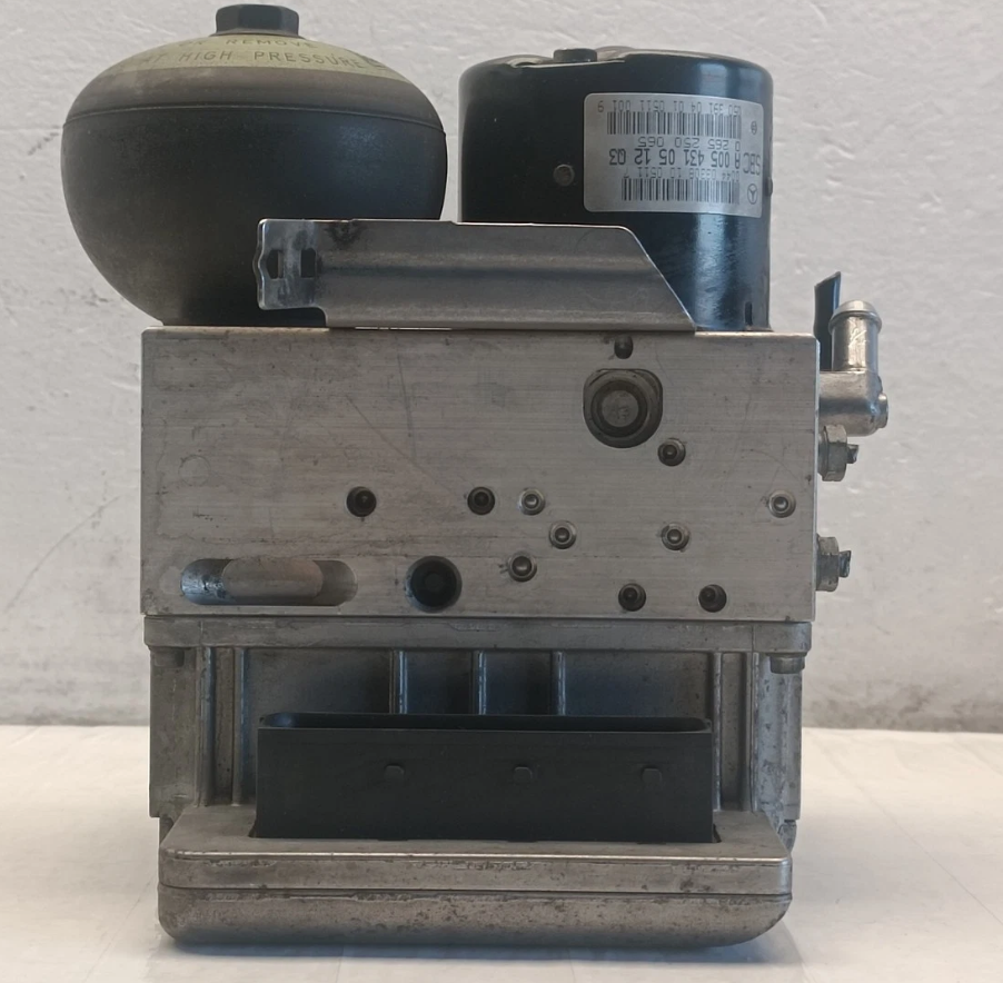 A9183 Unité de commande de pompe ABS MERCEDES CLASSE E W211 320D A0054310512 0265250065