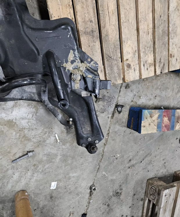 Berceau moteur Citroën C3 AirCross Benz 2019(17) 1598685